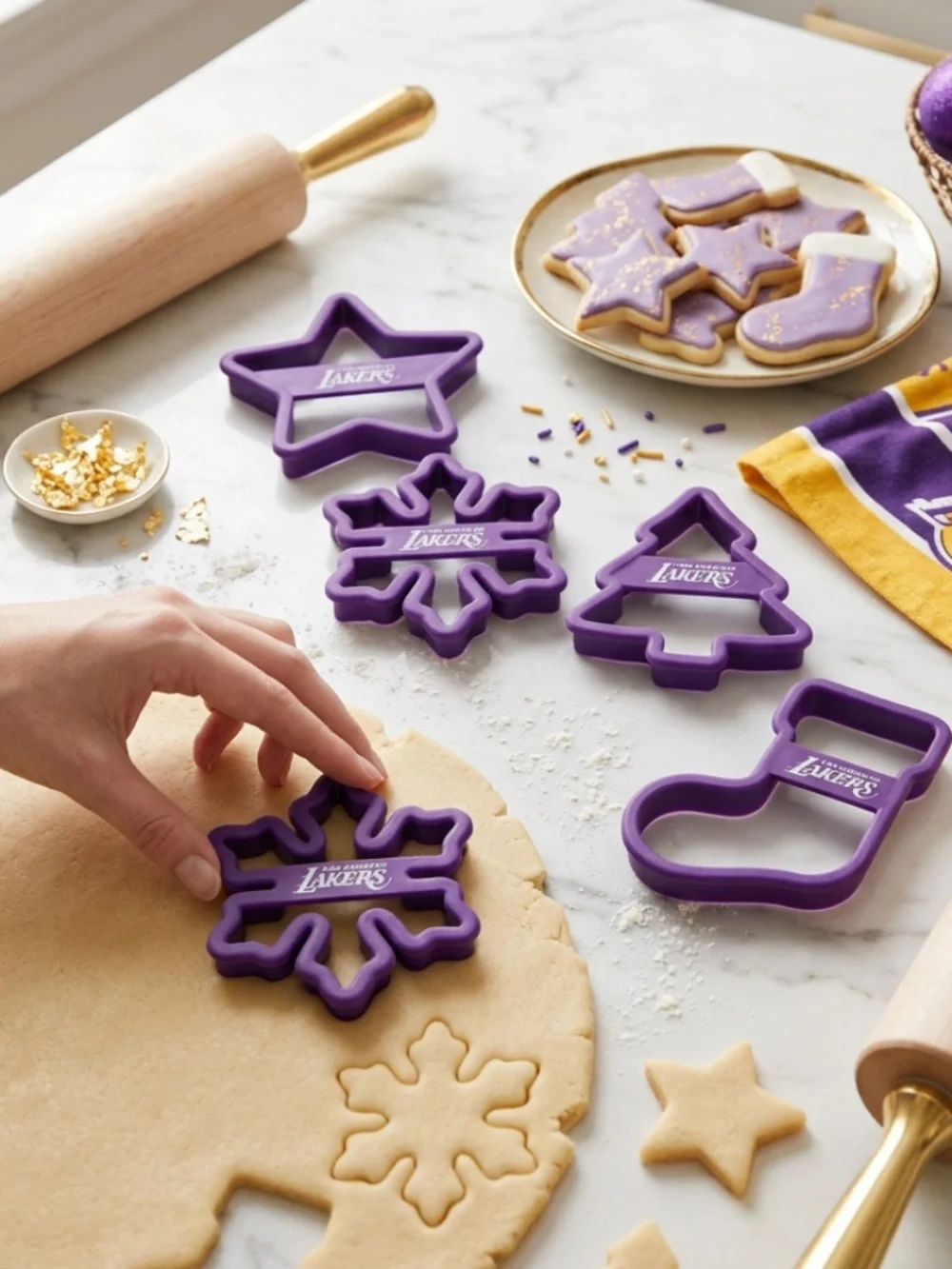 Cookie cutters (laker loo)